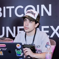 Mystic.com Employee Davis Cabrera's profile photo