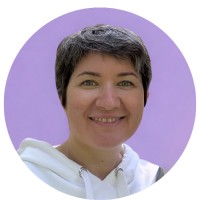 Ender Turing Employee Elaine Iosifov's profile photo