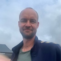 Daniel Lindgren Email
