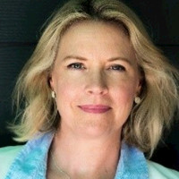 Julia Andrews Email