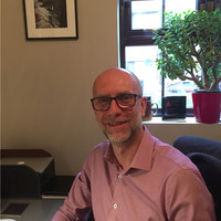 E-mail e número de telefone de Paul Thomas