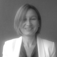 Zsófia Kádár Email
