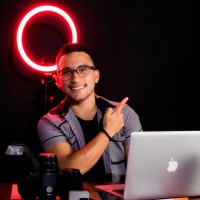 WorldsAcross Employee Juan Navarro's profile photo