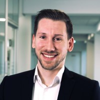 Eric Hüttl Email