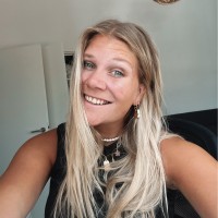 Suzanne Sluijs Email