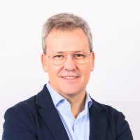 Javier Zubieta Email