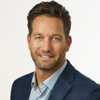 Piper Sandler Employee Jon Searles's profile photo