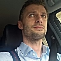 Lukas Bakos Email
