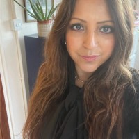 Henna Lynch Email