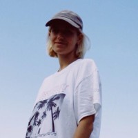 Email e telefono di Emily Clay