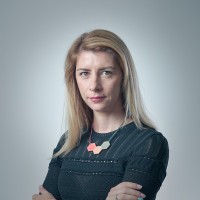 Julia Dilov Email