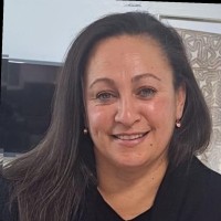 Rowena Thomas Email