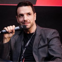 Mauro Loureiro Jr Email