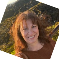 Lisa Constantine Email & Phone Number