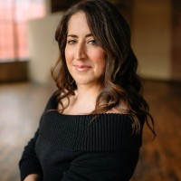 Lola Charles Communications Employee Kelly E's profile photo