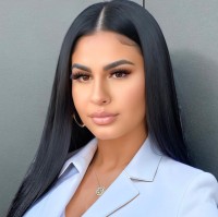 Selina Zeeton Email