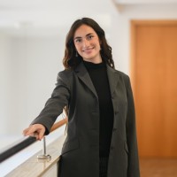 Celia García Lázaro Email