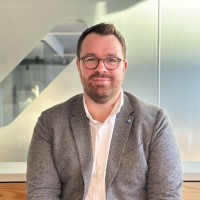 Listen too Employee Florent Derouelle's profile photo