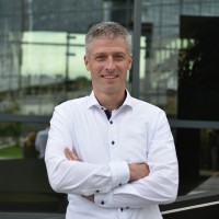 Jan MacEk Email