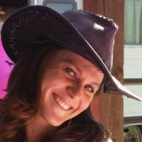 DESA GLASS Employee Crystal Smith's profile photo