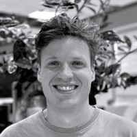 Jesse de Jong Email