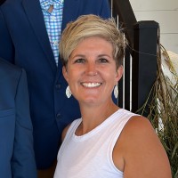 Shift•ology Communication Employee Nickie Decker's profile photo