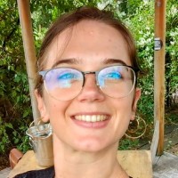 Céline Pierard Email