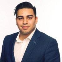 GildedBox Employee Oliver Hernandez's profile photo
