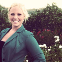 Coles Fine Flooring Employee Laura Bryant's profile photo