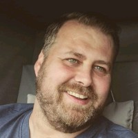 Daniel Schütt Email