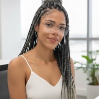 Aline Nunes Email