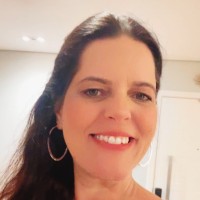 YellowIpe Employee Ana Buschinelli's profile photo