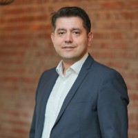 Vedat Madenci Email