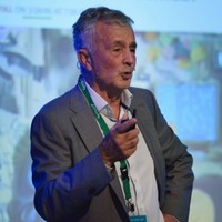 E-mail e número de telefone de Spyros Makridakis