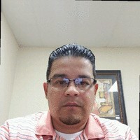 Crash Champions Employee Roberto MacIas's profile photo