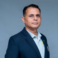 E-mail e número de telefone de Lokesh Dhamija