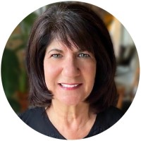 Evelyn Minnick Email & Phone Number