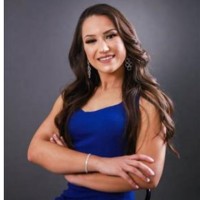 Amanda Azeredo Email