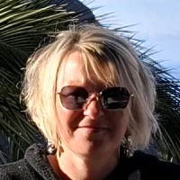 Delphine Capelle Email