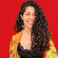 Thais Ferraz Varela Email & Phone Number