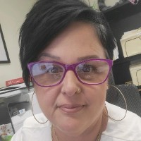 Liz Oliveira Email & Phone Number
