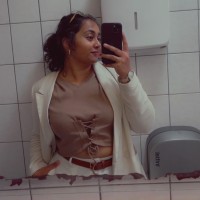 Shania Kumar Email