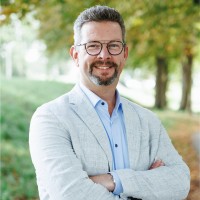 Marinus Lindhoud Email & Phone Number