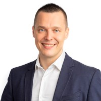 Peter Holešovský Email