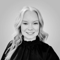 Edward Jones Employee Amanda Ives's profile photo