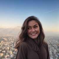 Vitória Abreu Email