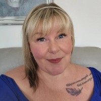 Serenata Flowers Employee Suzie Woolley's profile photo