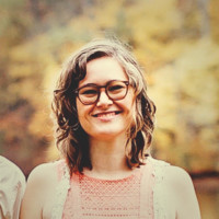 Neon Canvas Employee Rebecca Shearer's profile photo