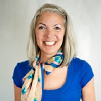 Link Real Estate Employee Shelly Robertson's profile photo