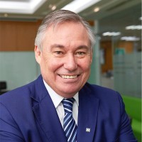 Robert Elliott Email